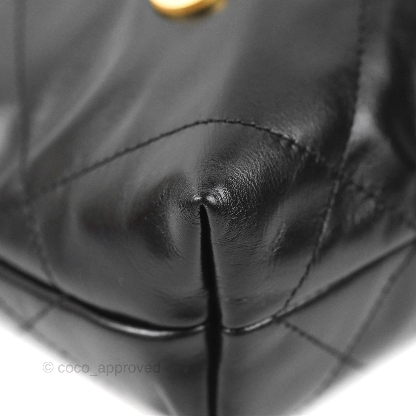 Chanel 22 Mini Bag Black Shiny Crumpled Calfskin