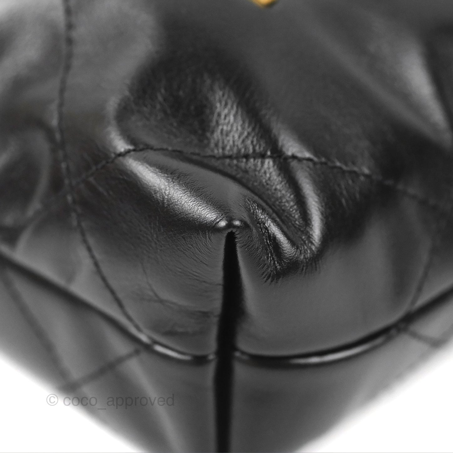 Chanel 22 Mini Bag Black Shiny Crumpled Calfskin