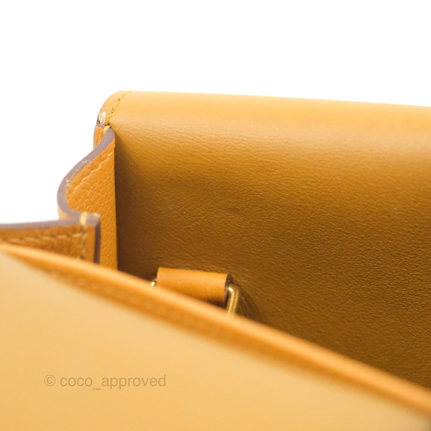 Hermès Halzan 25 Caramel Evercolour Gold Hardware