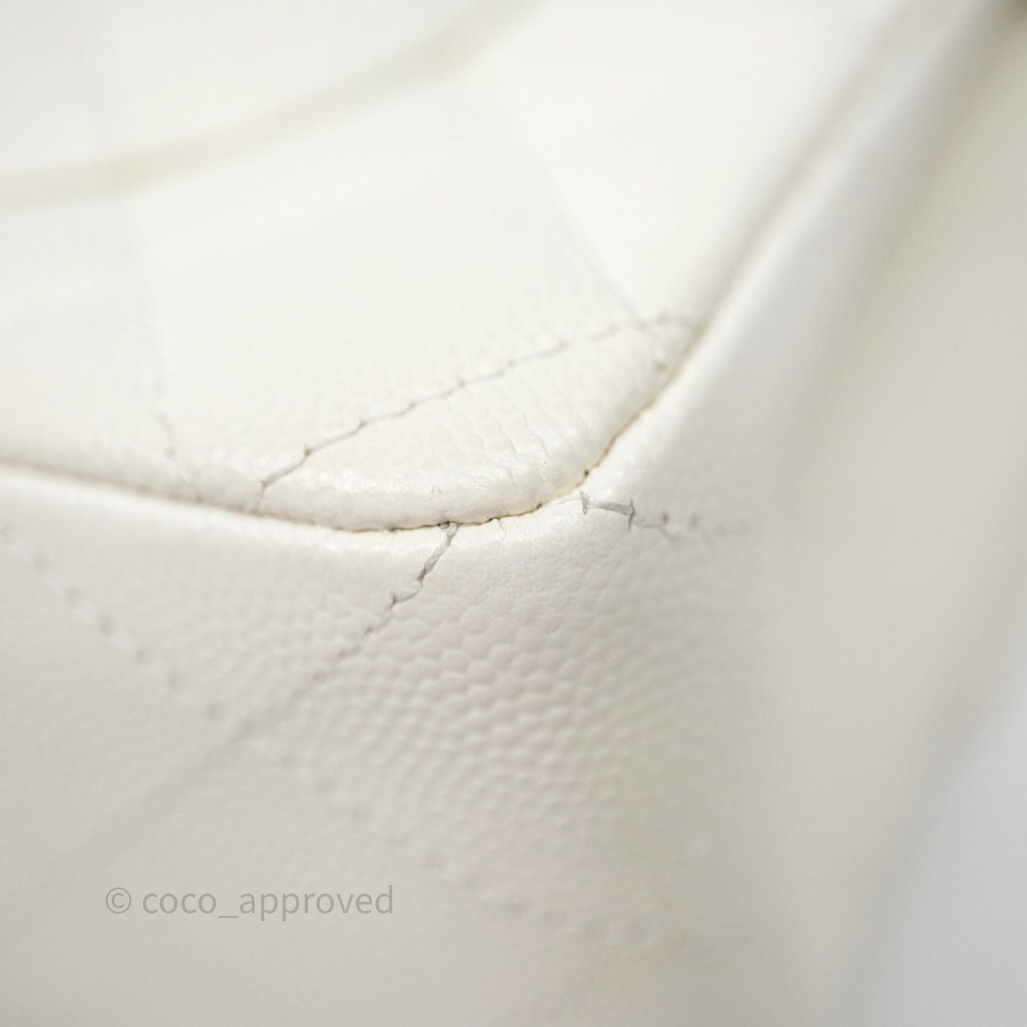Chanel Classic Quilted Small S/M Flap Ivory White Caviar Gold Hardware
