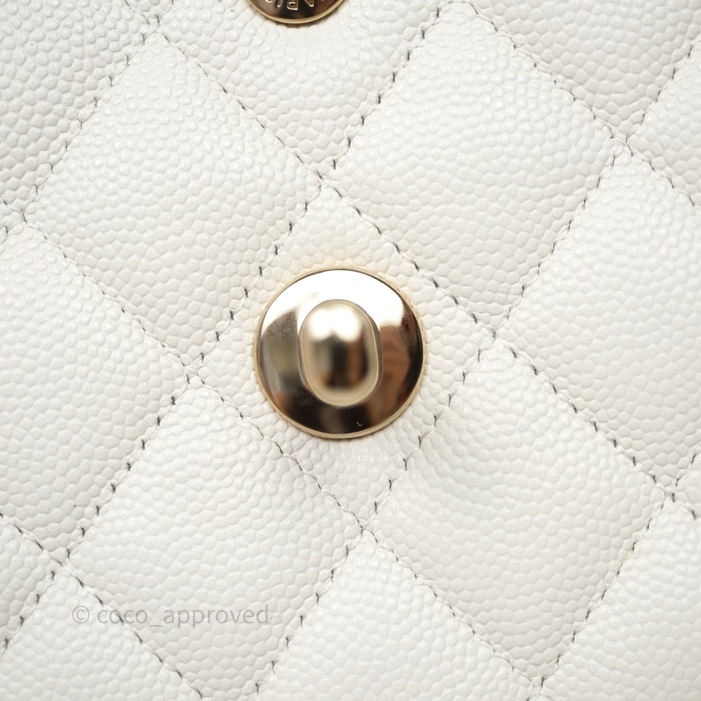 Chanel Classic Quilted Small S/M Flap Ivory White Caviar Gold Hardware