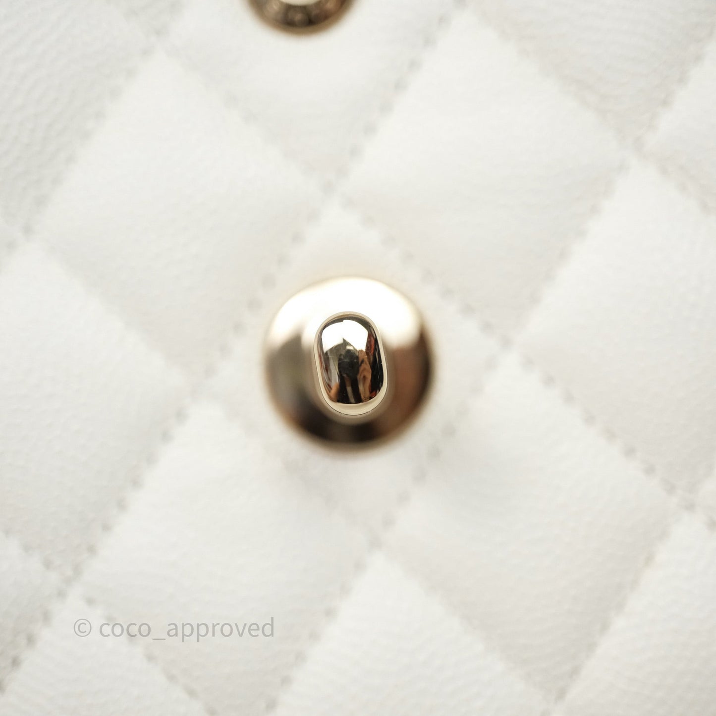Chanel Classic Quilted Small S/M Flap Ivory White Caviar Gold Hardware