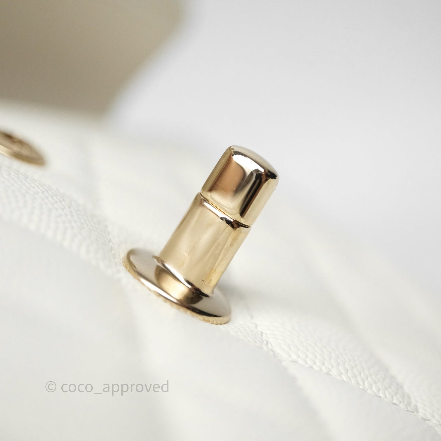 Chanel Classic Quilted Small S/M Flap Ivory White Caviar Gold Hardware