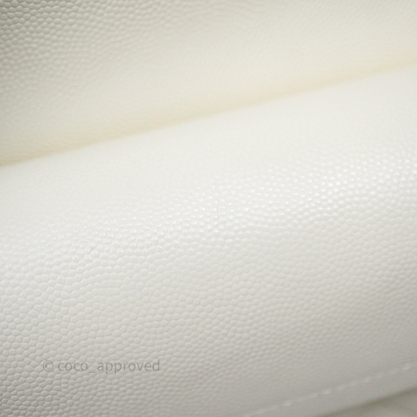 Chanel Classic Quilted Small S/M Flap Ivory White Caviar Gold Hardware