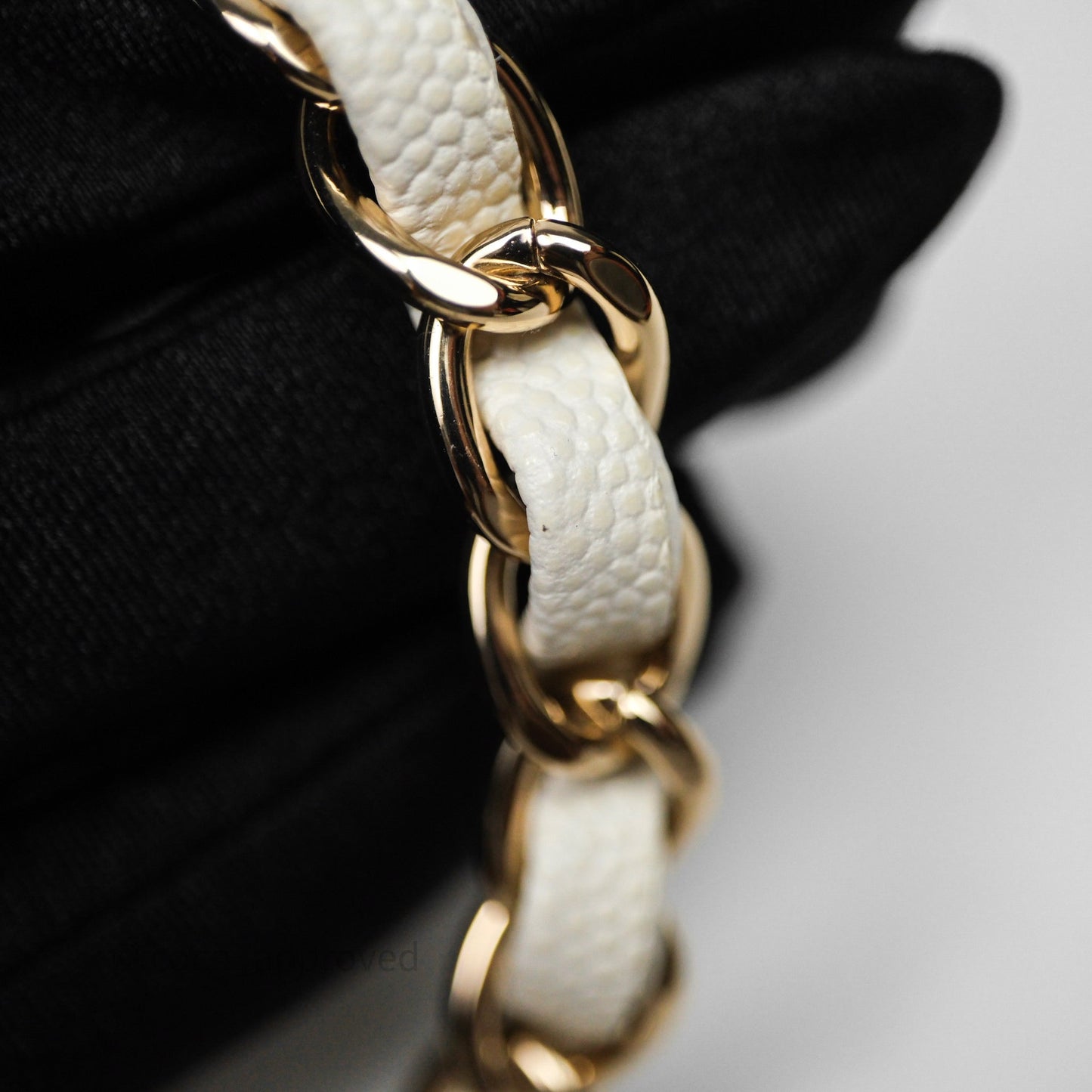 Chanel Classic Quilted Small S/M Flap Ivory White Caviar Gold Hardware