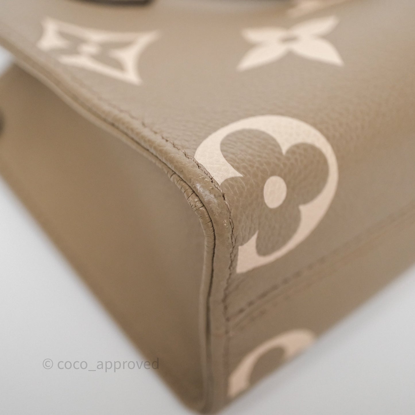 Louis Vuitton OnTheGo BB Dove Gray/Cream Monogram Empreinte Leather