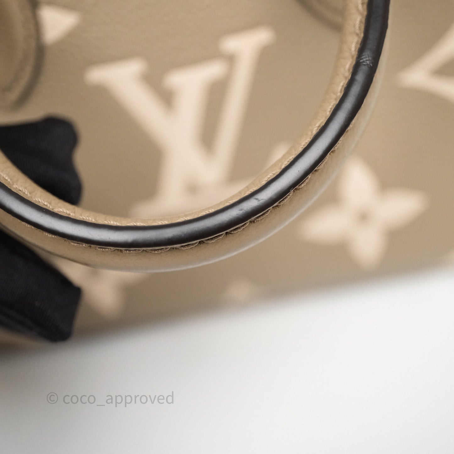 Louis Vuitton OnTheGo BB Dove Gray/Cream Monogram Empreinte Leather