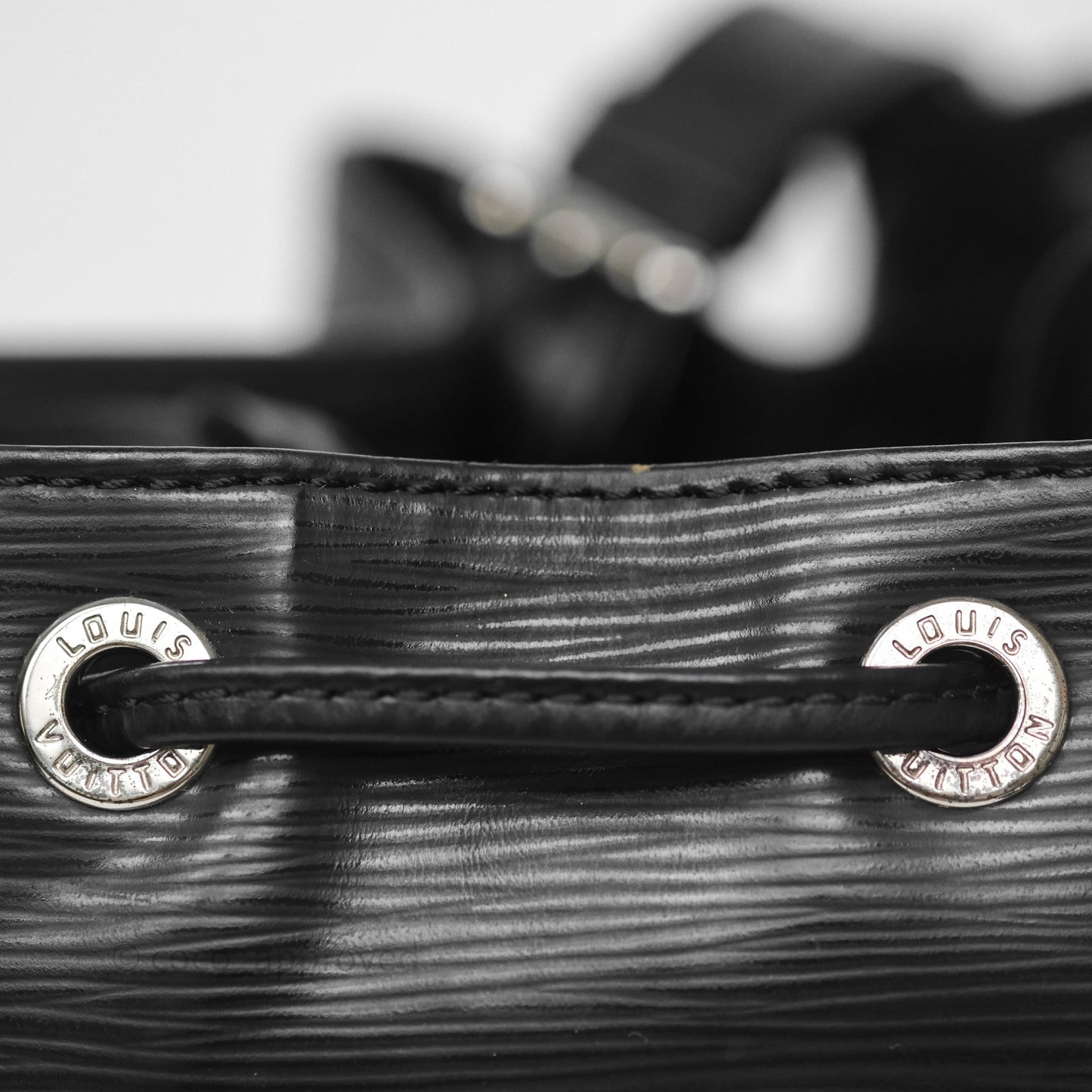 Louis Vuitton Petit Noe Shoulder Bag in Black Epi