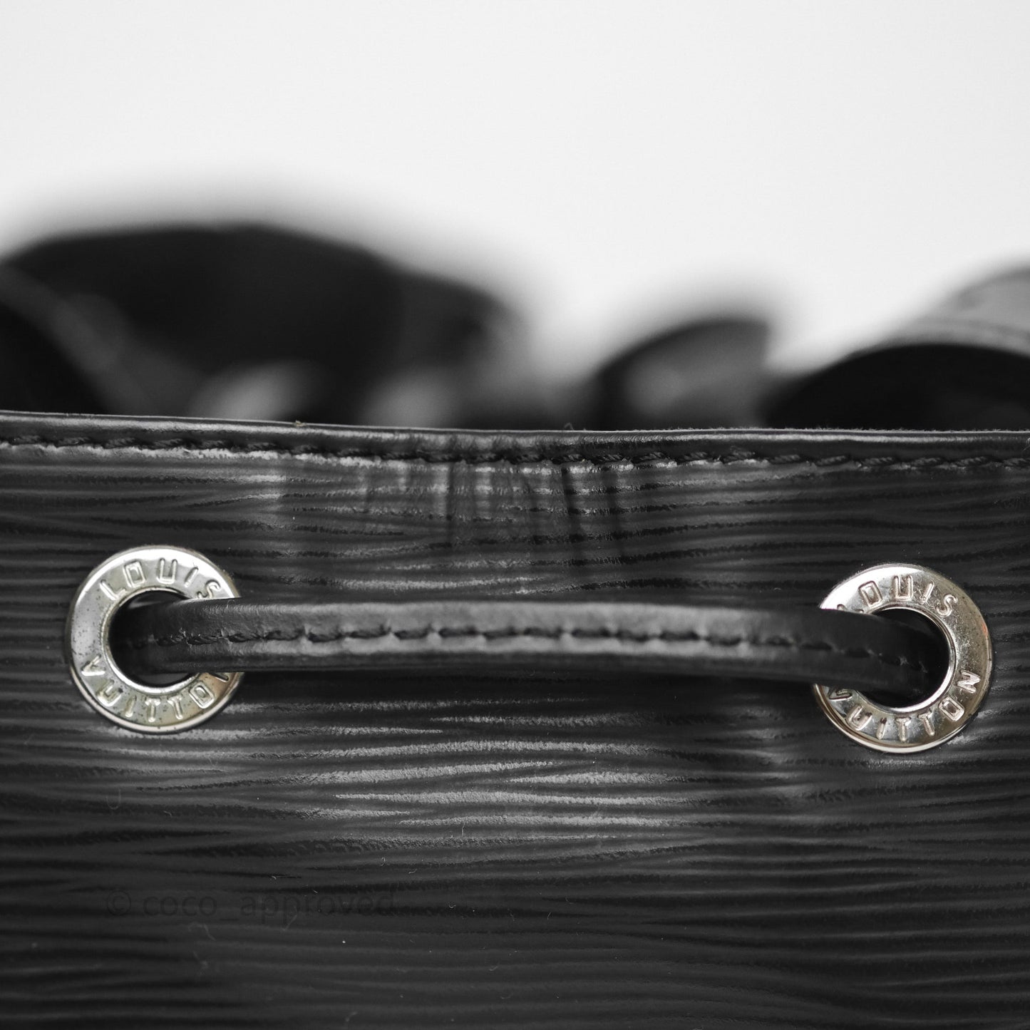 Louis Vuitton Petit Noe Shoulder Bag in Black Epi