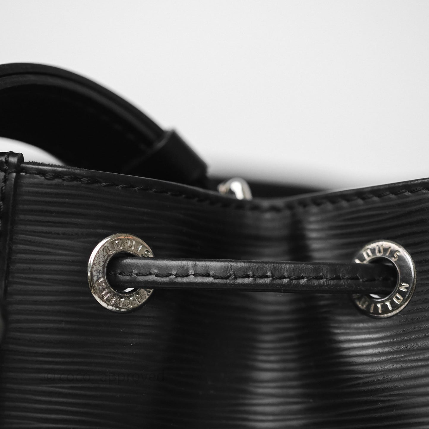 Louis Vuitton Petit Noe Shoulder Bag in Black Epi