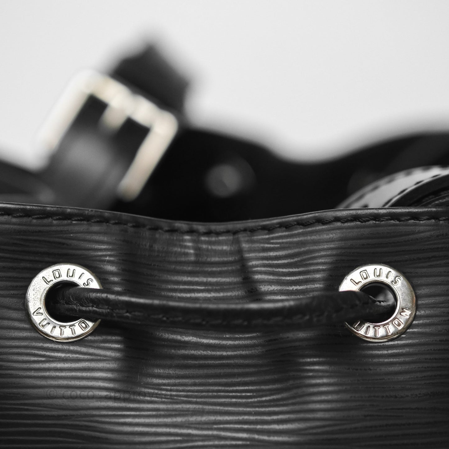 Louis Vuitton Petit Noe Shoulder Bag in Black Epi