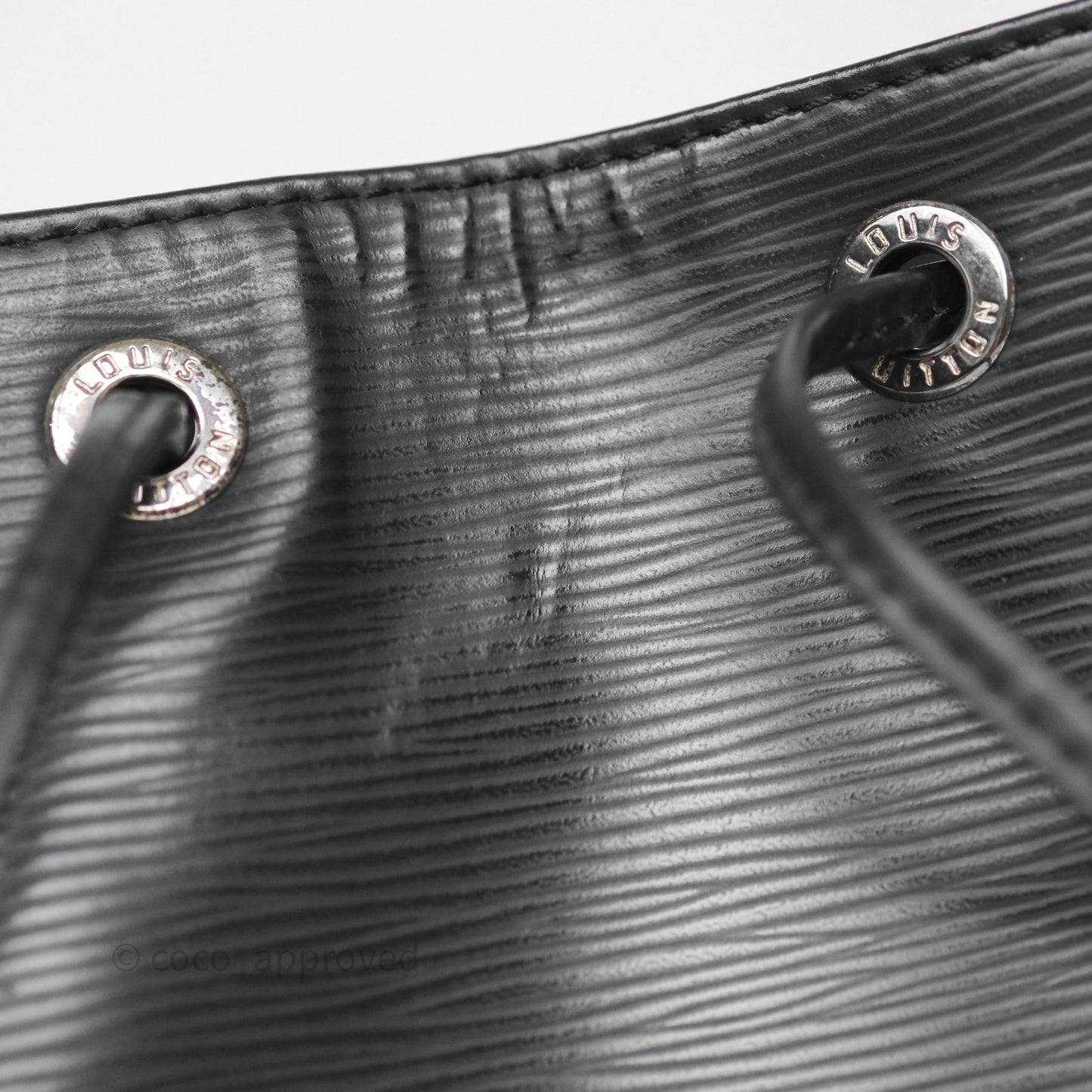 Louis Vuitton Petit Noe Shoulder Bag in Black Epi