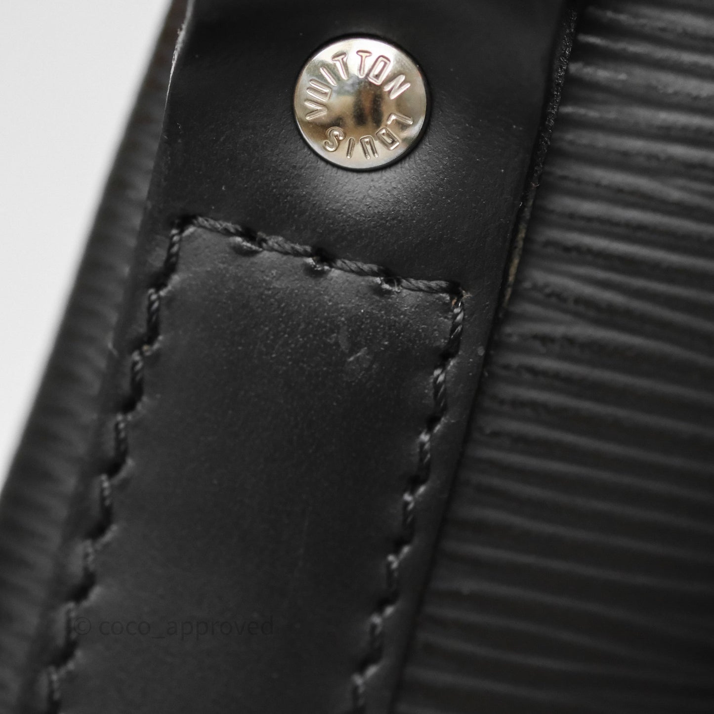 Louis Vuitton Petit Noe Shoulder Bag in Black Epi