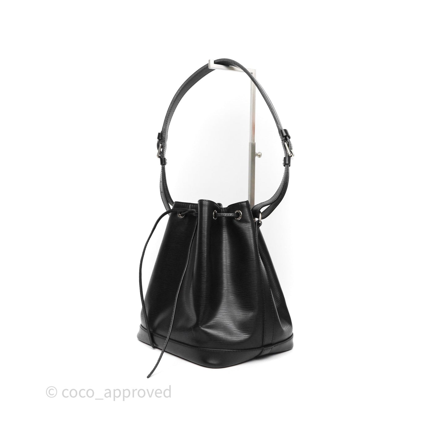 Louis Vuitton Petit Noe Shoulder Bag in Black Epi