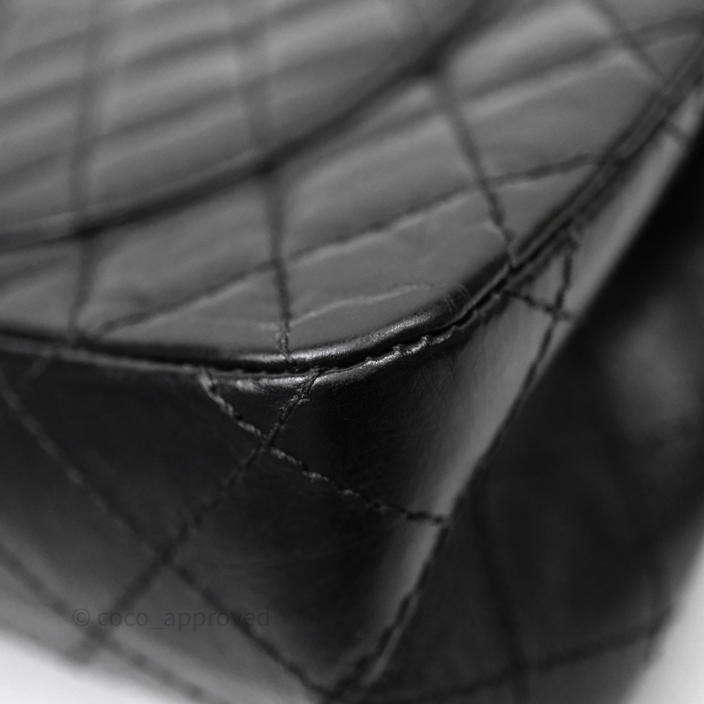 Chanel Reissue 225 Quilted Black Calfskin Aged Gold Hardware