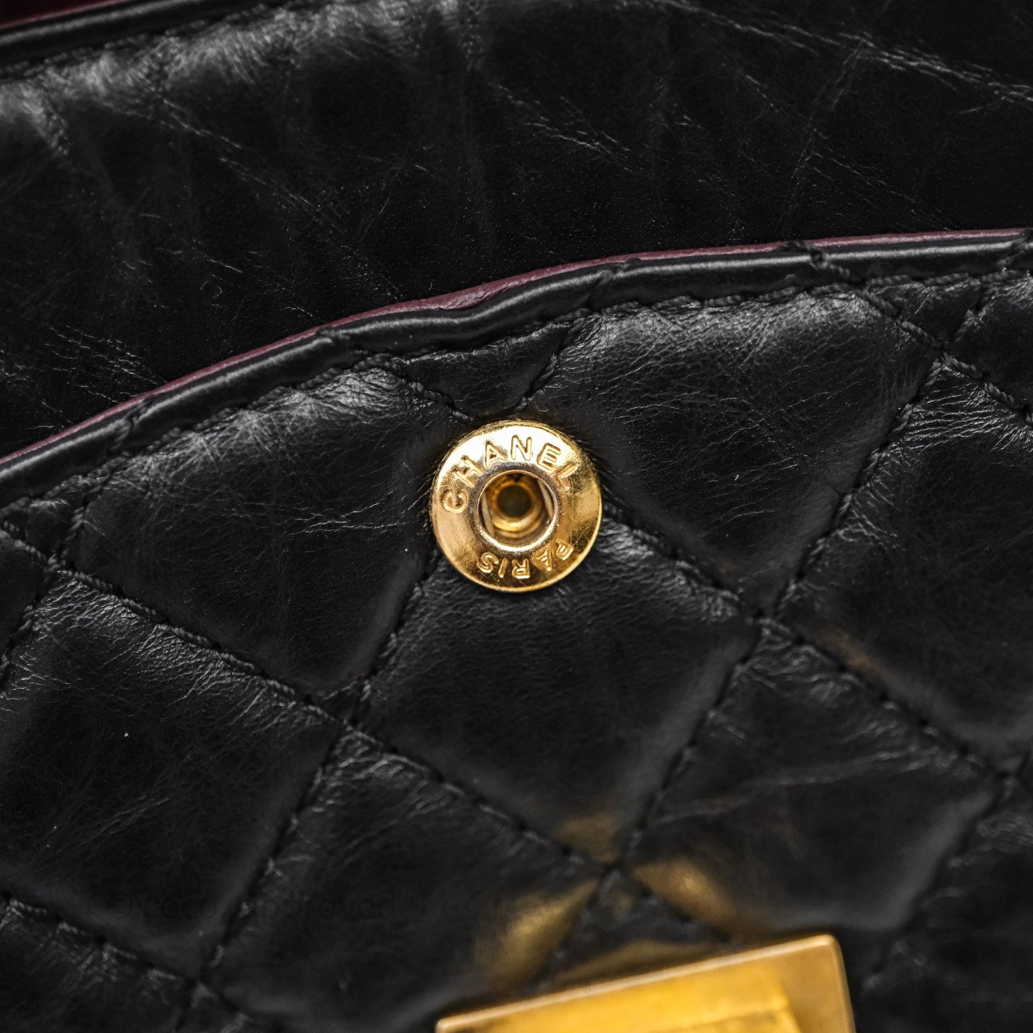 Chanel Reissue 225 Quilted Black Calfskin Aged Gold Hardware