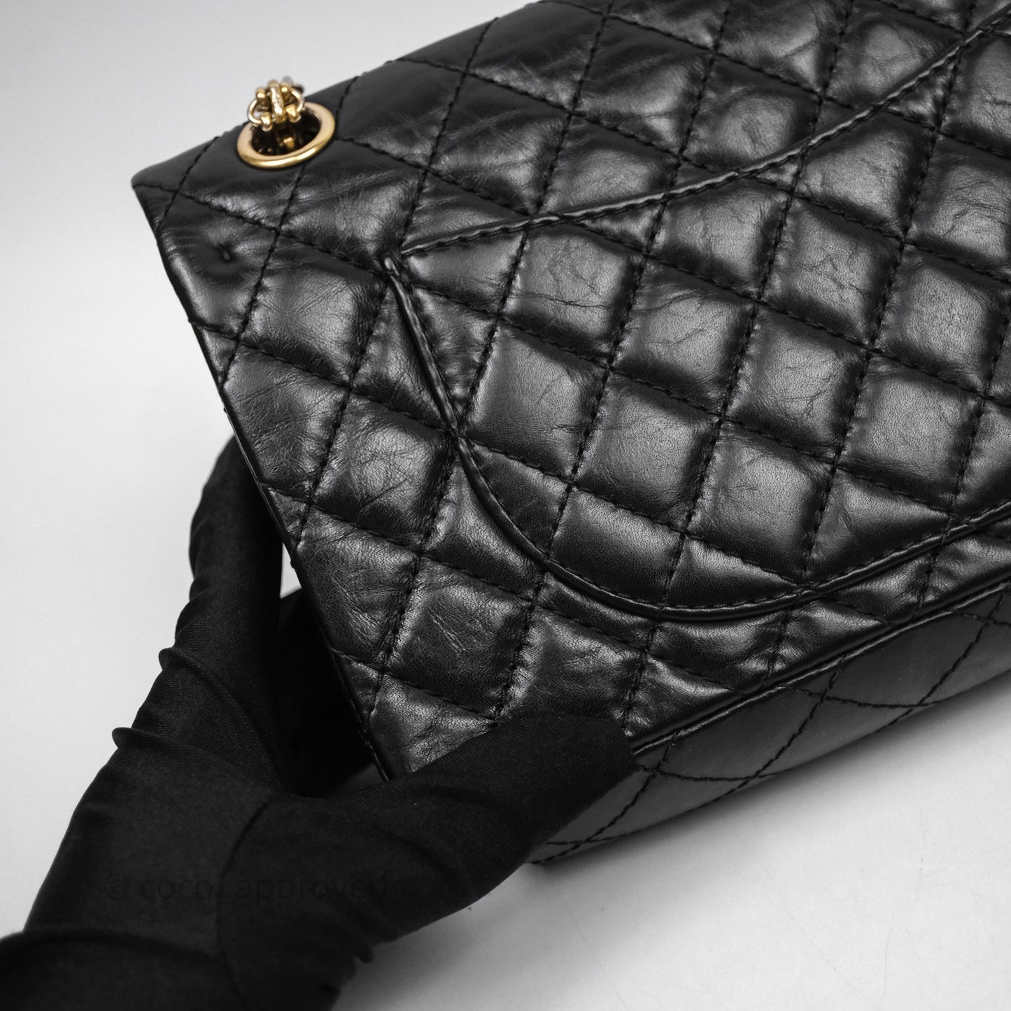Chanel Reissue 225 Quilted Black Calfskin Aged Gold Hardware