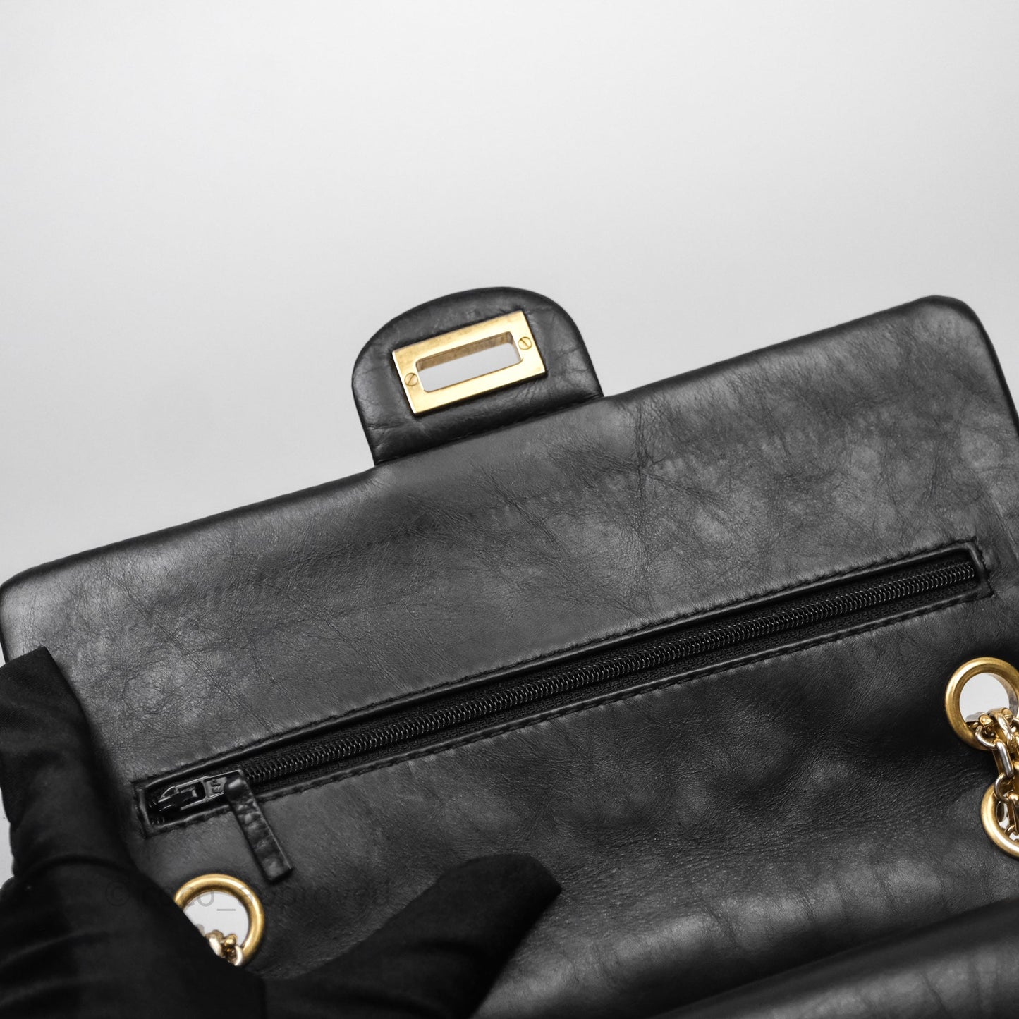 Chanel Reissue 225 Quilted Black Calfskin Aged Gold Hardware