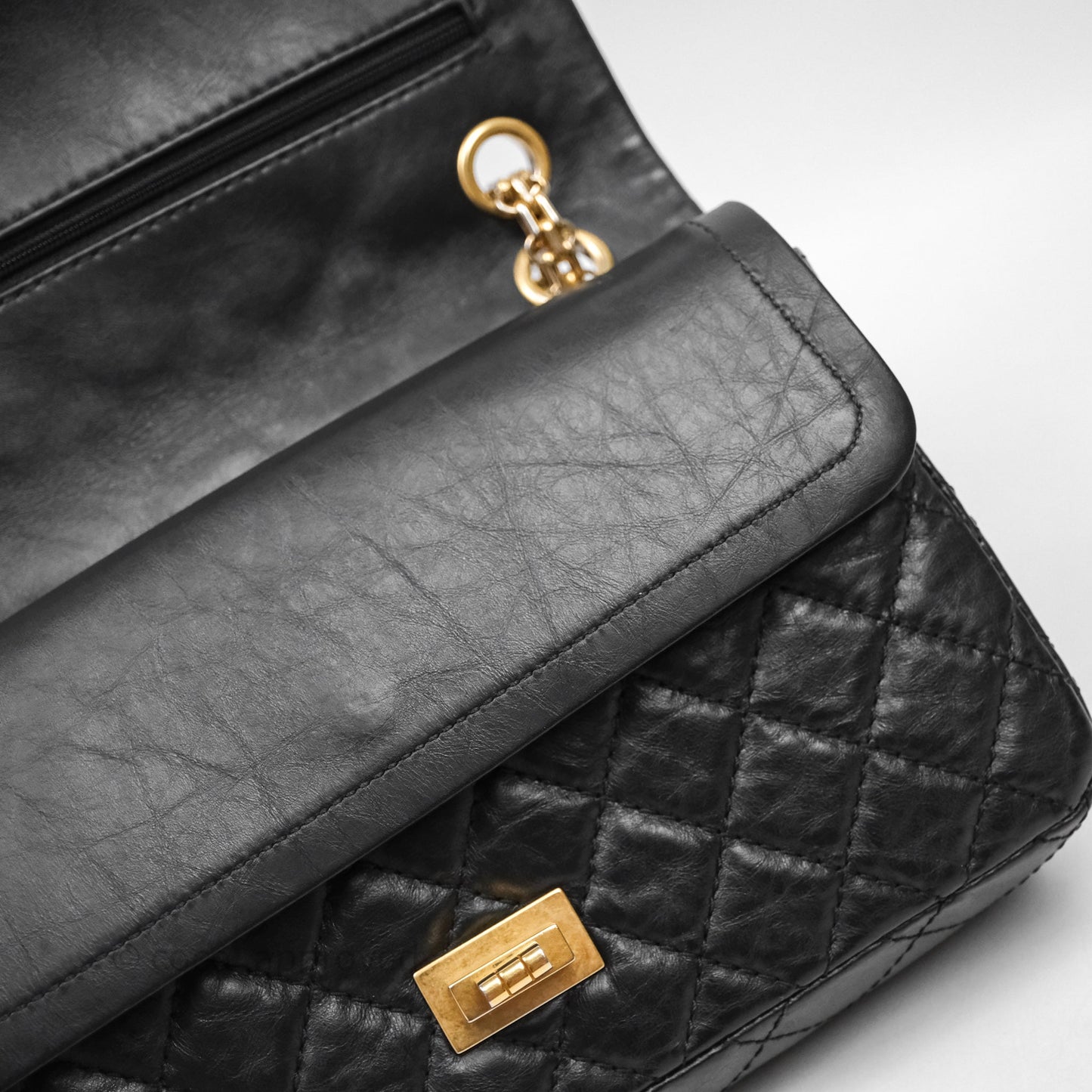 Chanel Reissue 225 Quilted Black Calfskin Aged Gold Hardware