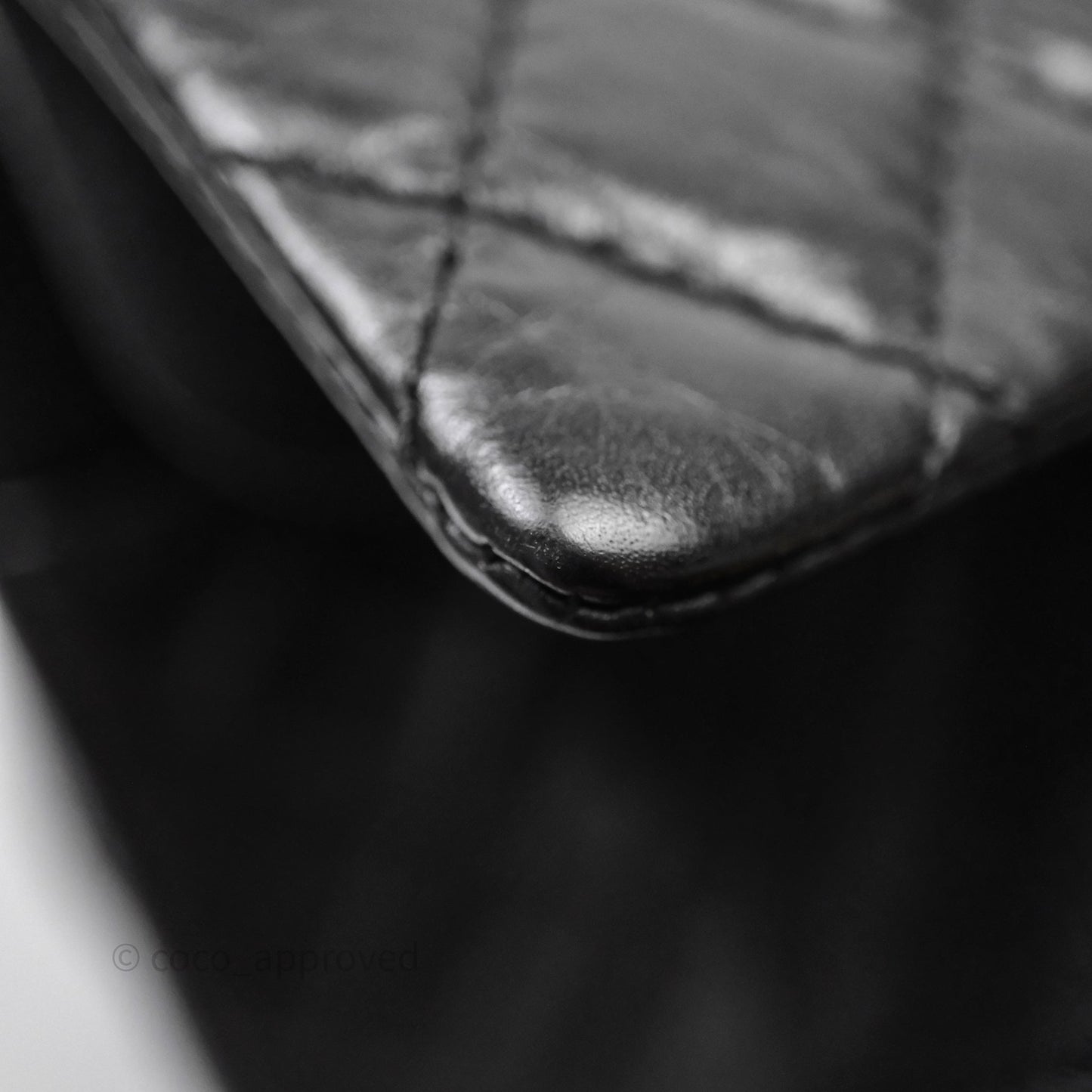 Chanel Reissue 225 Quilted Black Calfskin Aged Gold Hardware