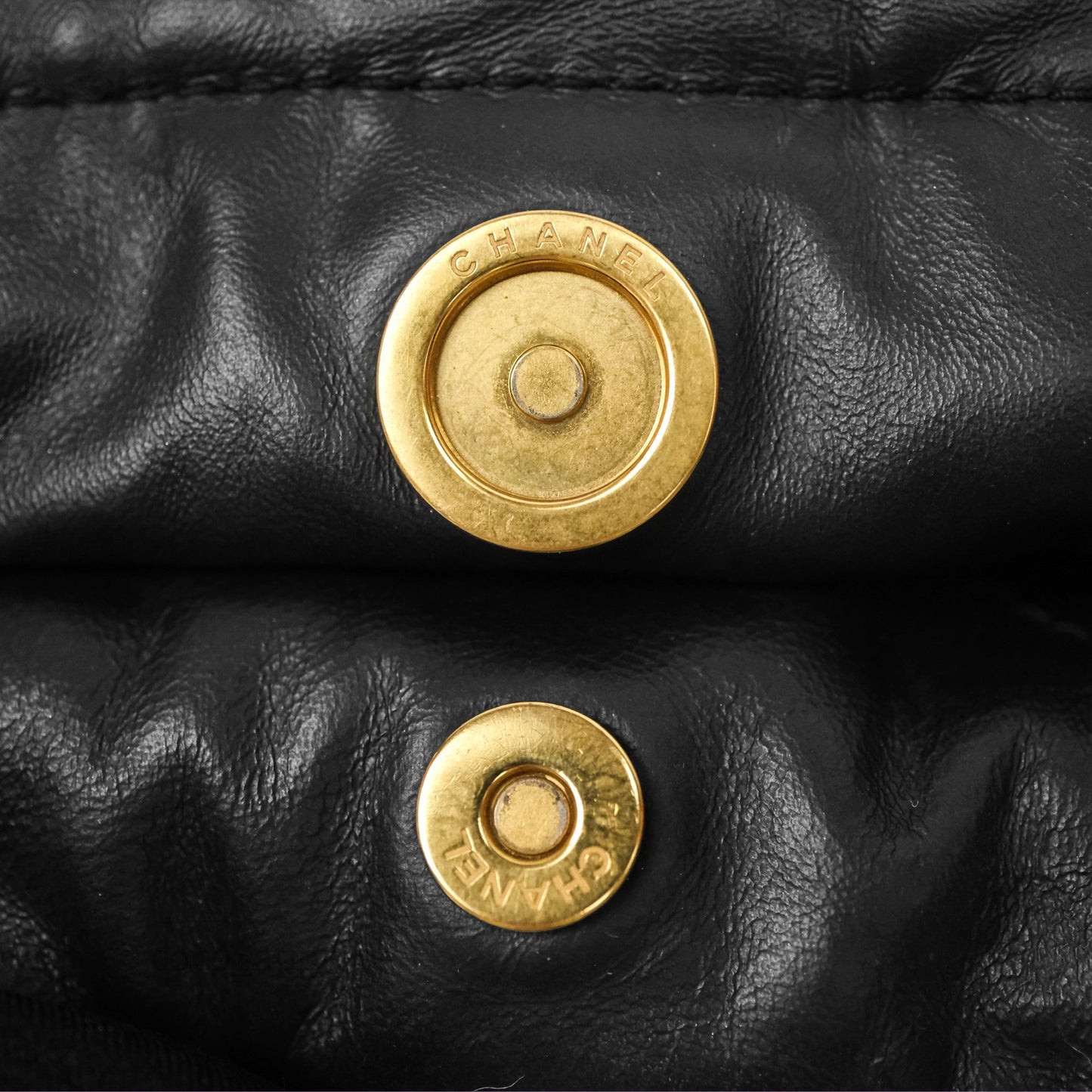 Chanel 22 Bag Medium Black Crumpled Calfskin White Logo Aged Gold Hardware
