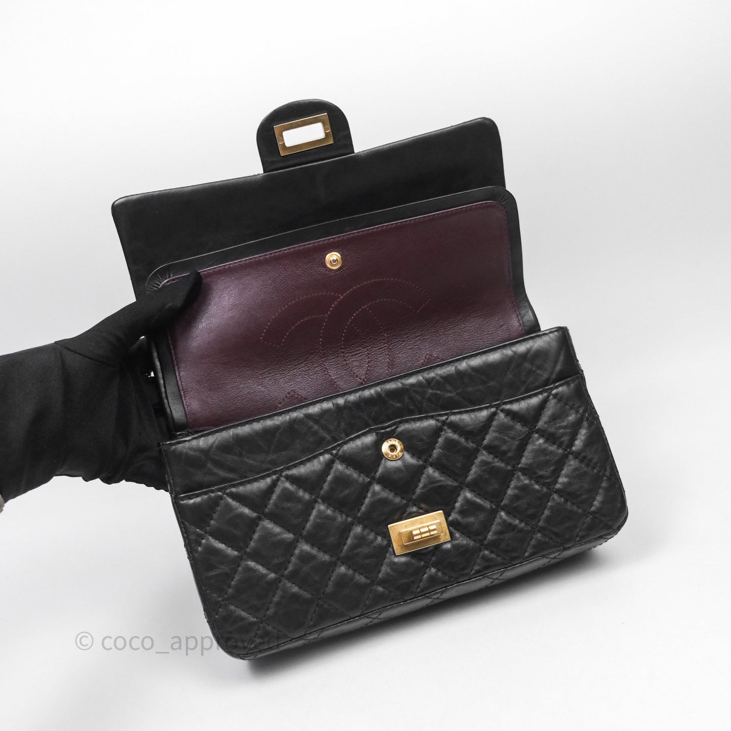 Chanel Reissue 225 Quilted Black Calfskin Aged Gold Hardware
