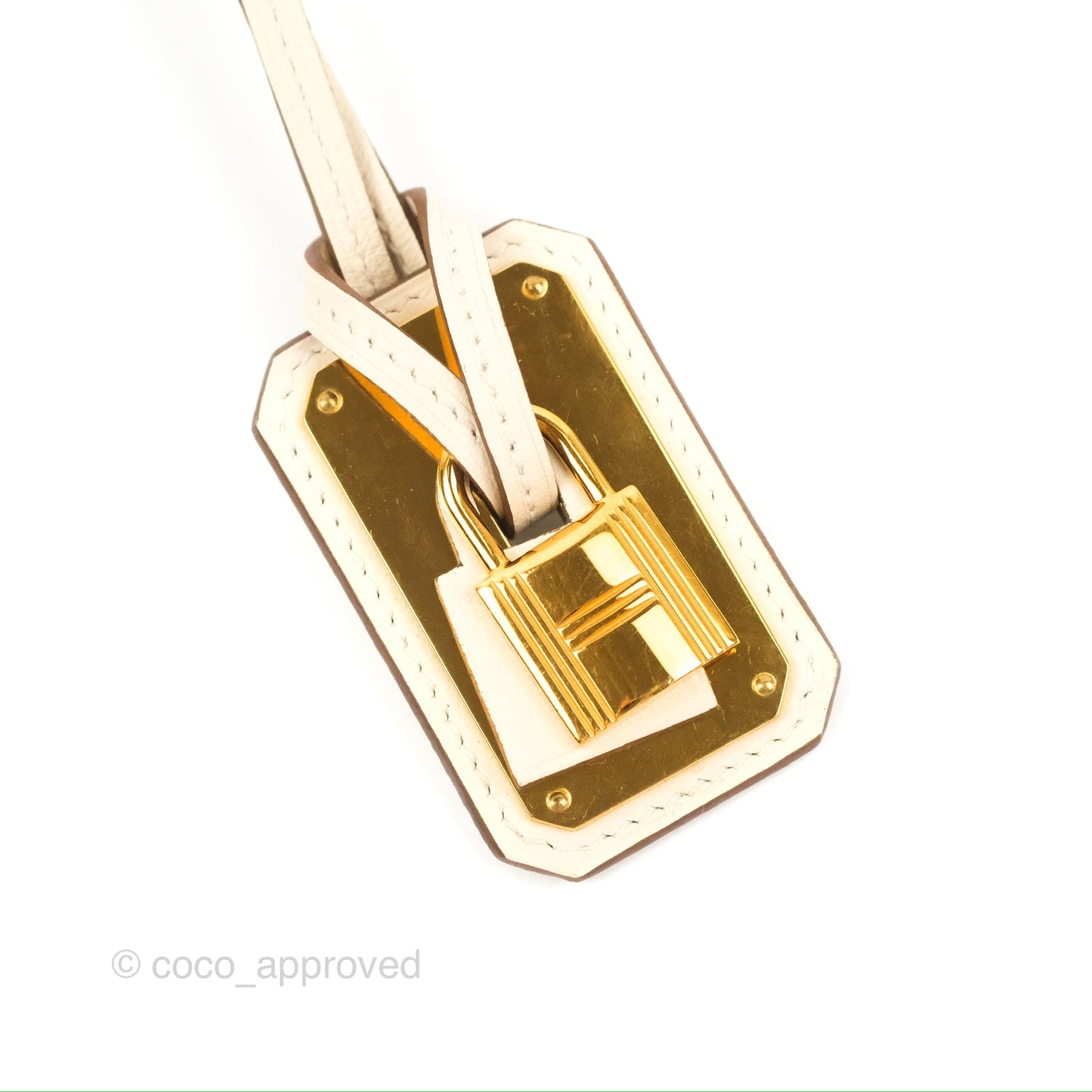 Hermès O'Kelly Pendant Large Model Necklace Nata Swift Gold