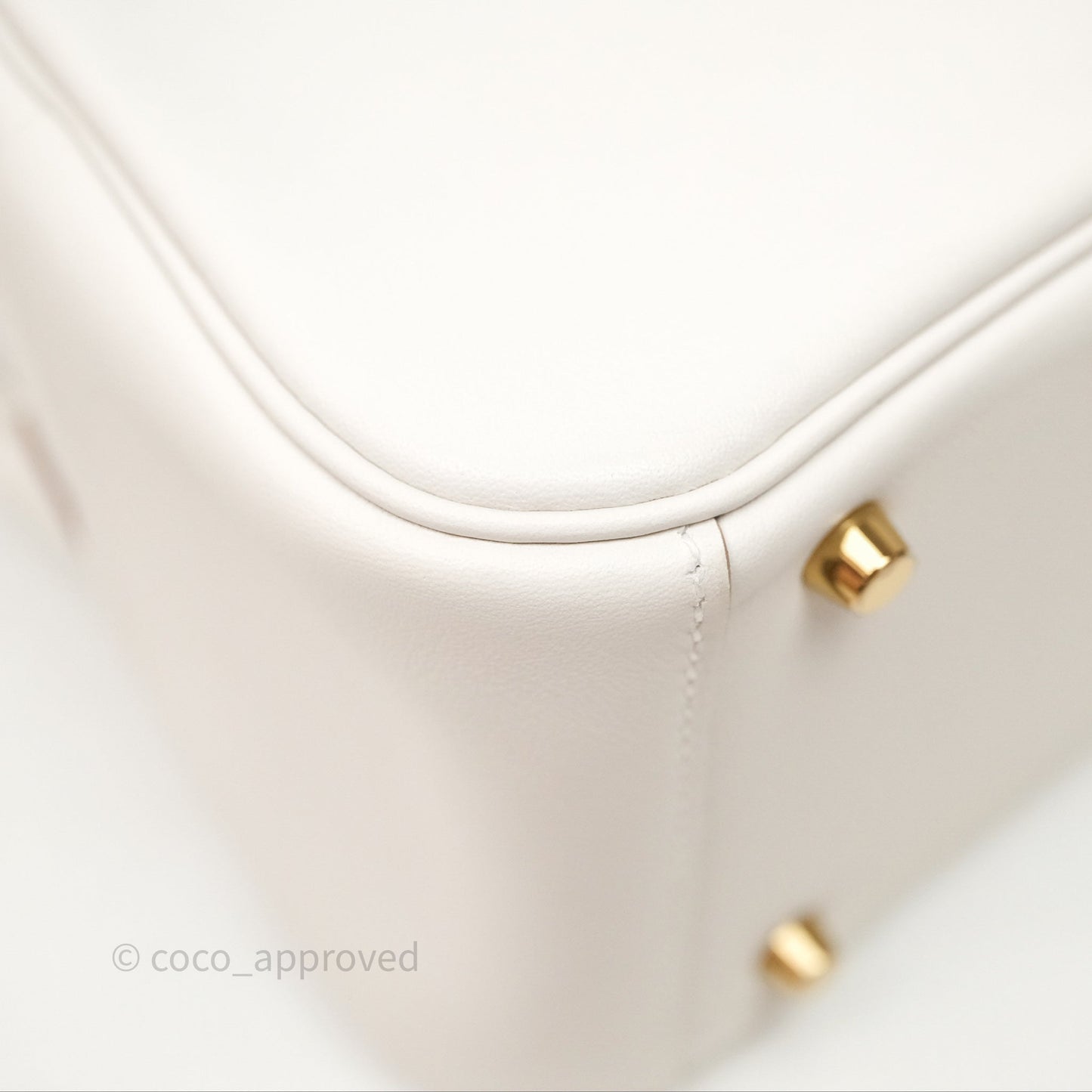 Hermès Mini Lindy 20 Gris Pale M4/ Gris Meyer 0L Swift Gold Hardware