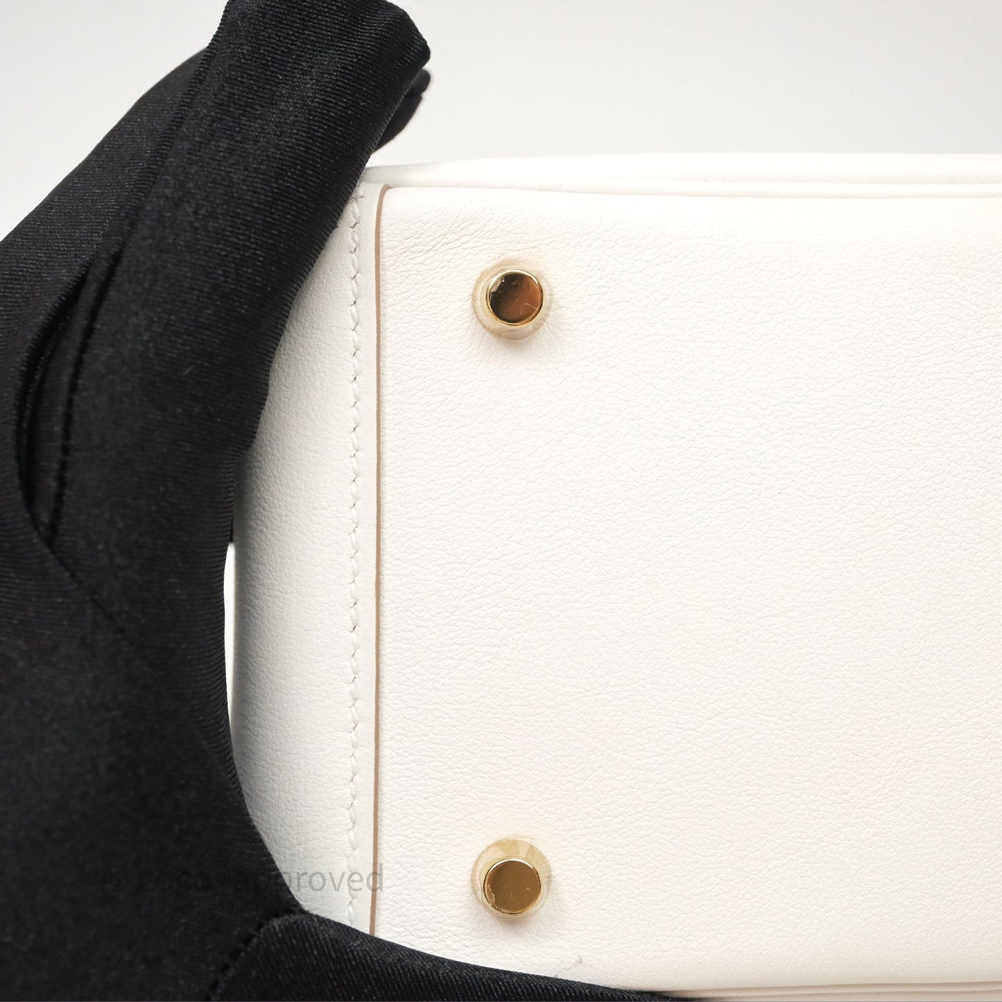 Hermès Mini Lindy 20 Gris Pale M4/ Gris Meyer 0L Swift Gold Hardware