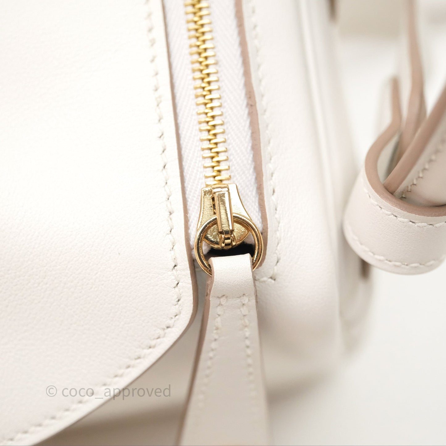 Hermès Mini Lindy 20 Gris Pale M4/ Gris Meyer 0L Swift Gold Hardware