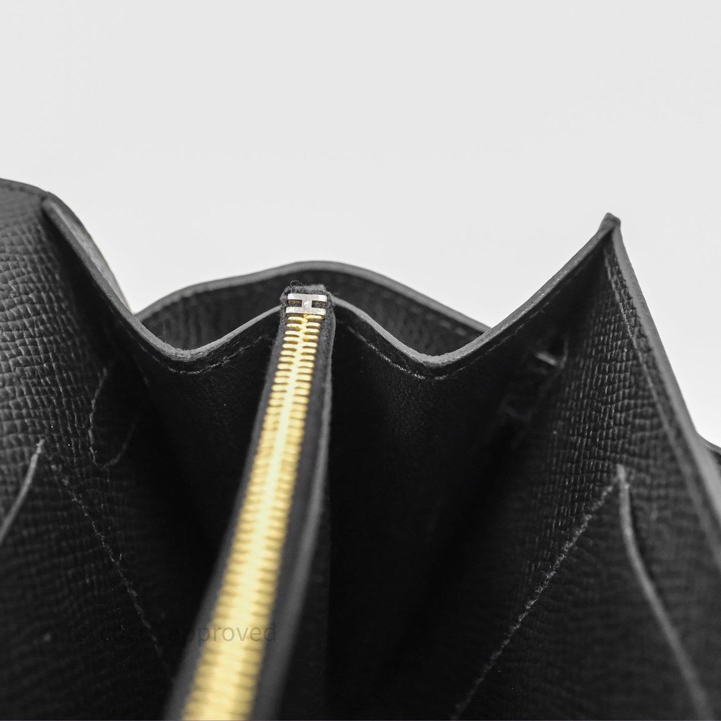Hermès Kelly To Go Wallet Noir 89 Black Epsom Gold Hardware