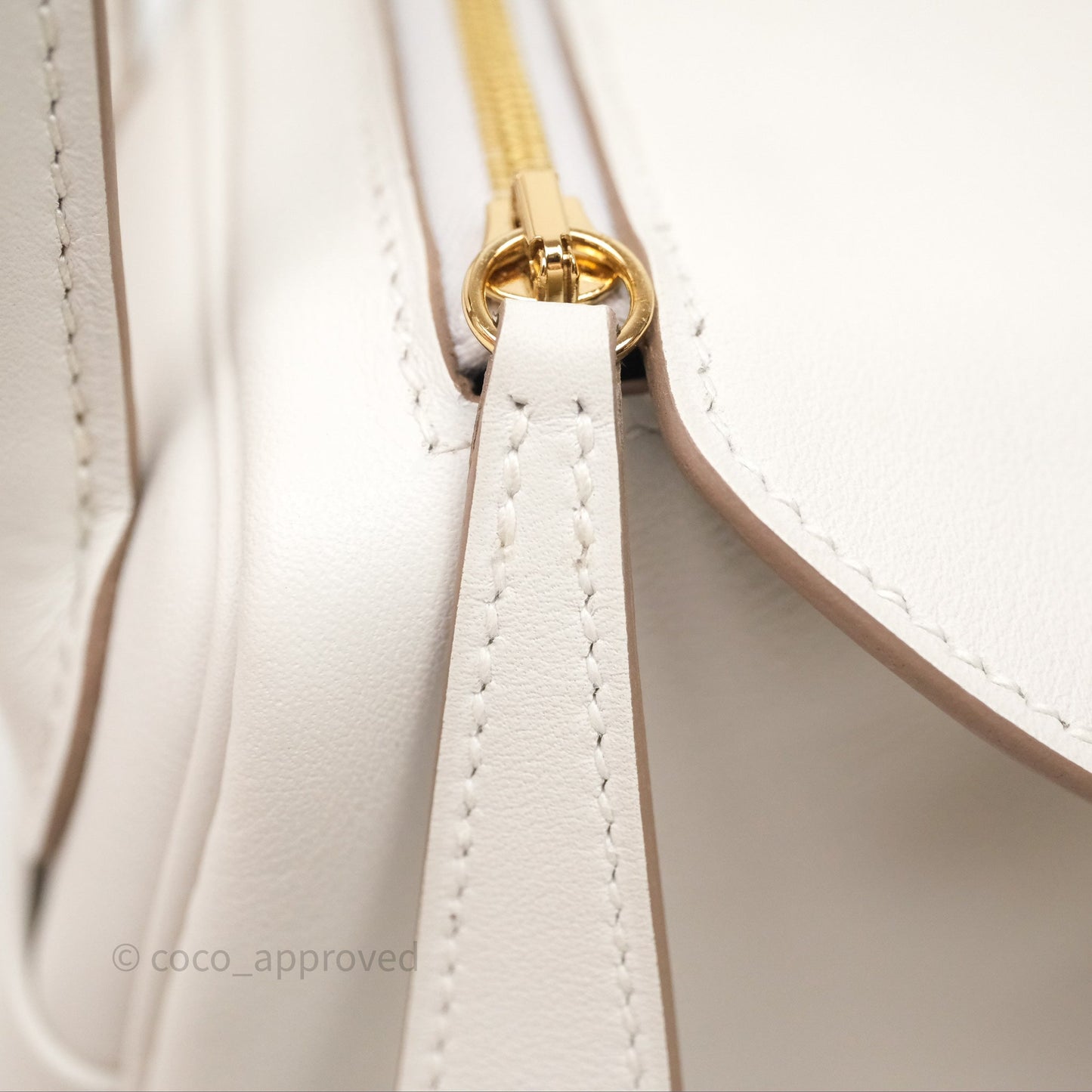Hermès Mini Lindy 20 Gris Pale M4/ Gris Meyer 0L Swift Gold Hardware