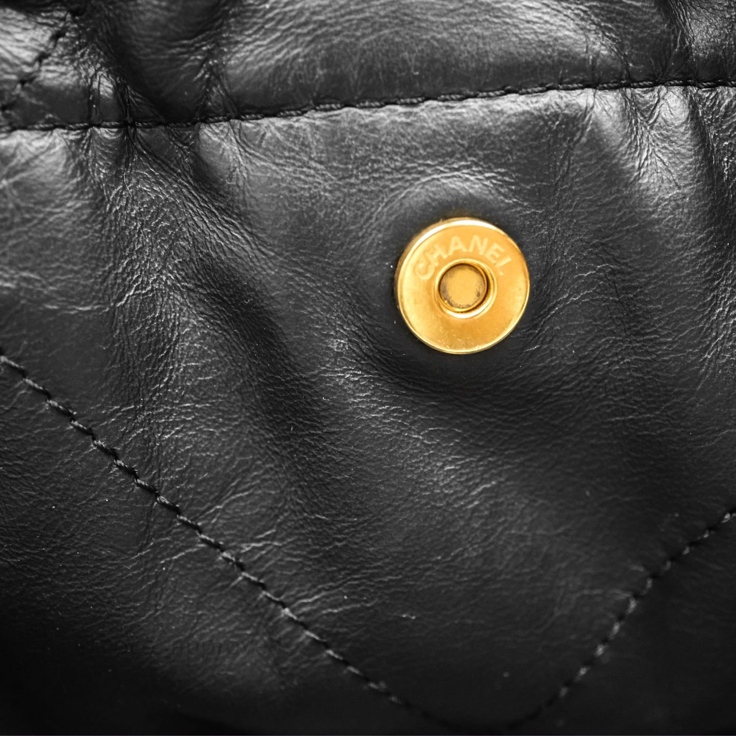 Chanel 22 Bag Medium Black Crumpled Calfskin White Logo Aged Gold Hardware