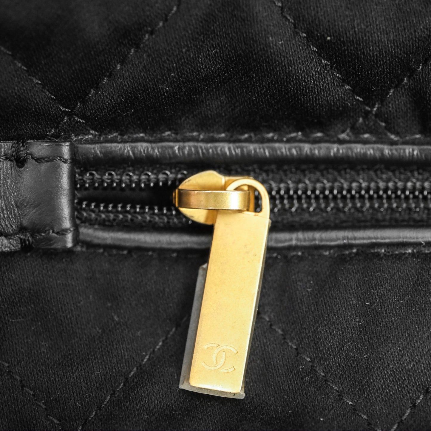 Chanel 22 Bag Medium Black Crumpled Calfskin White Logo Aged Gold Hardware