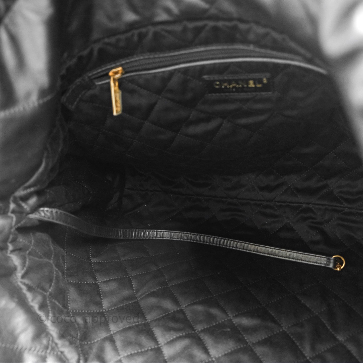Chanel 22 Bag Medium Black Crumpled Calfskin White Logo Aged Gold Hardware