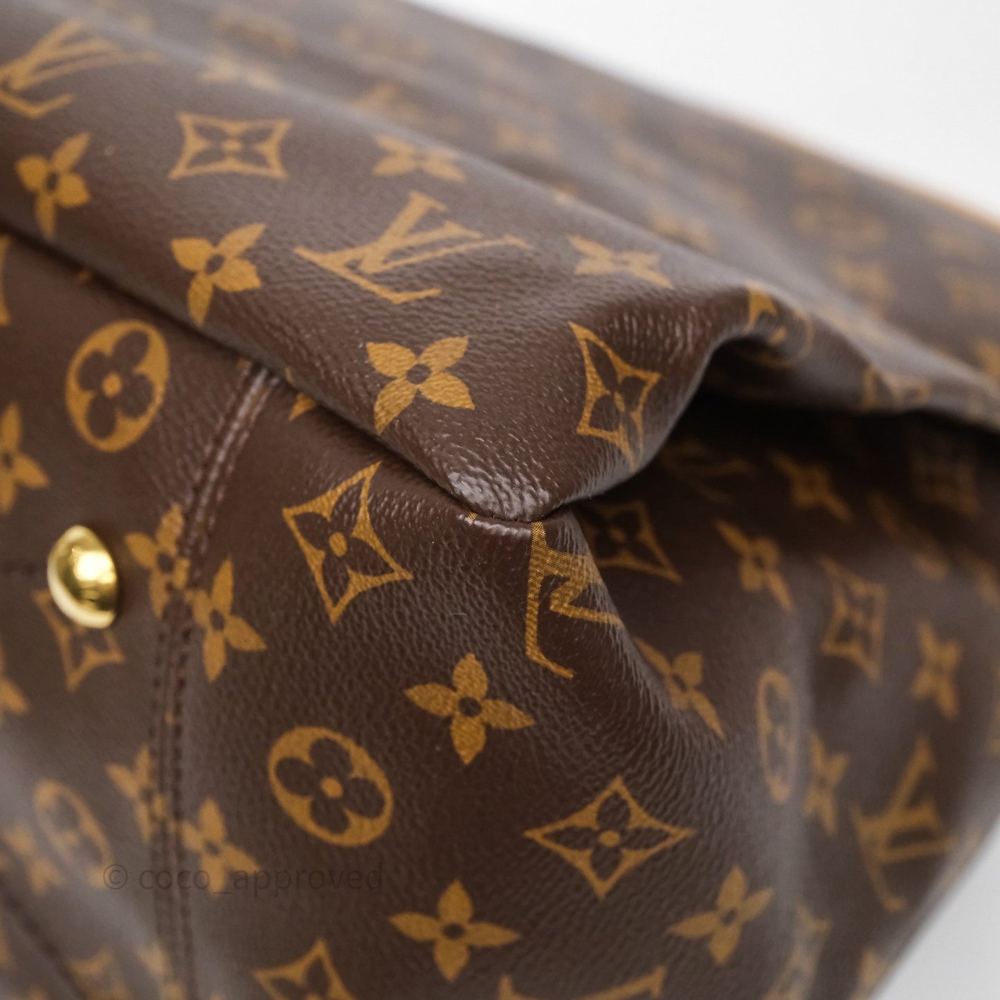 Louis Vuitton Artsy Monogram MM