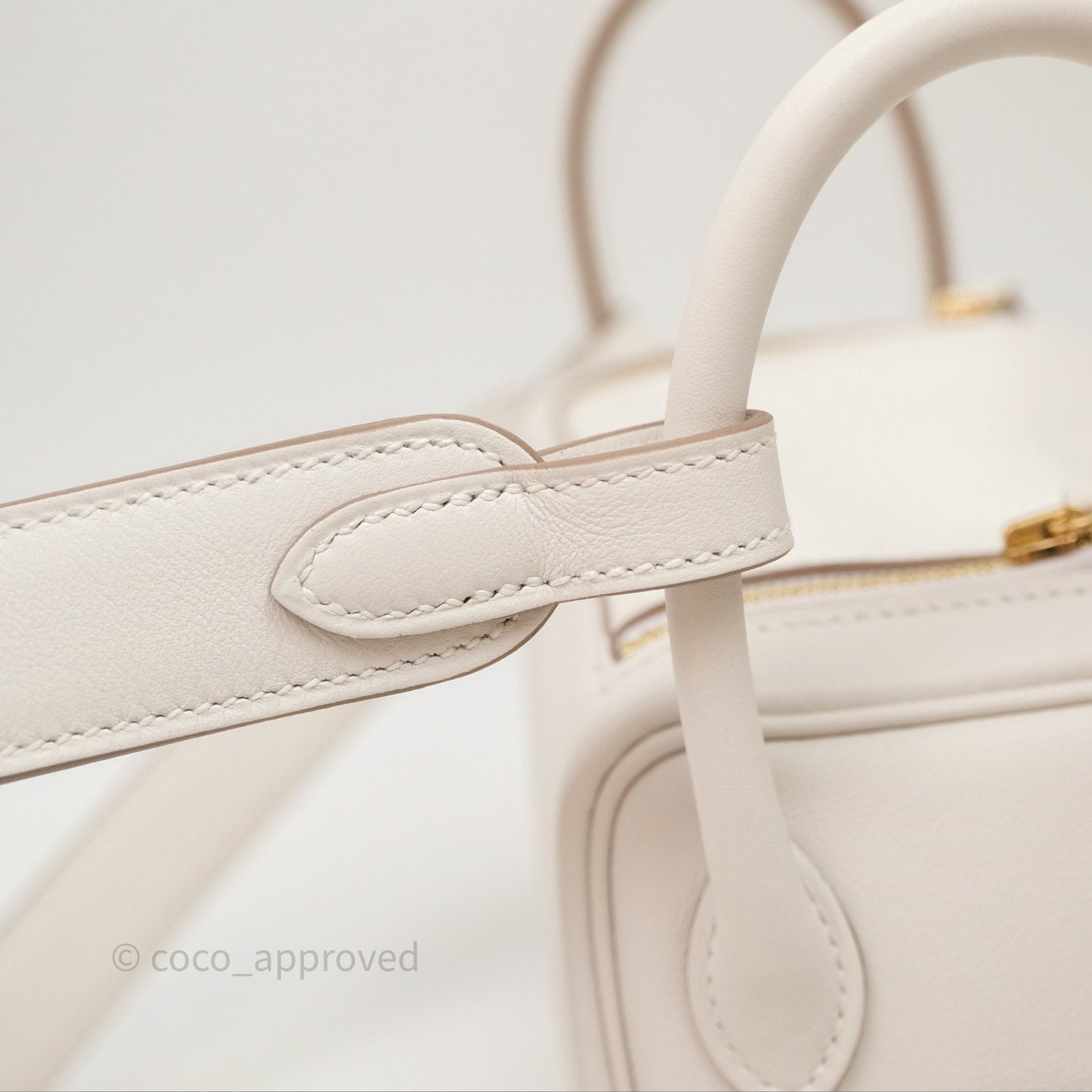Hermès Mini Lindy 20 Gris Pale M4/ Gris Meyer 0L Swift Gold Hardware