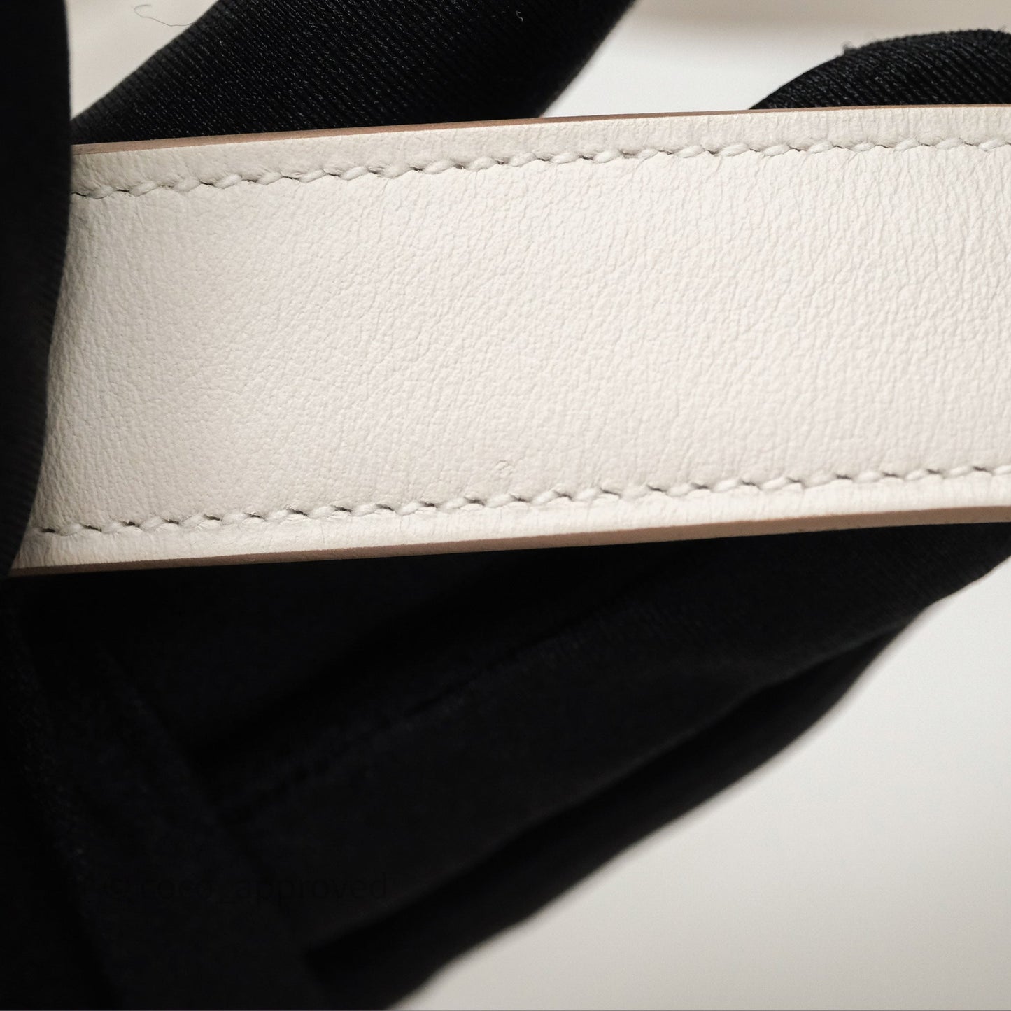 Hermès Mini Lindy 20 Gris Pale M4/ Gris Meyer 0L Swift Gold Hardware