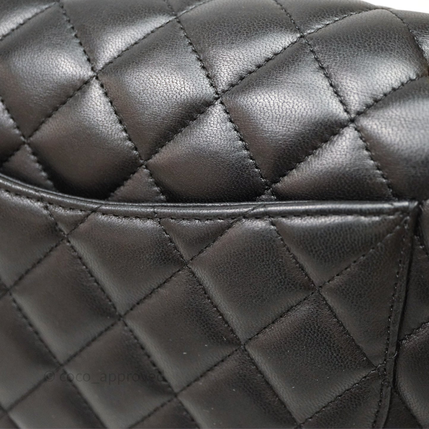 Chanel Classic M/L Medium Flap Bag Valentine Limited Edition Black Lambskin Gold Hardware