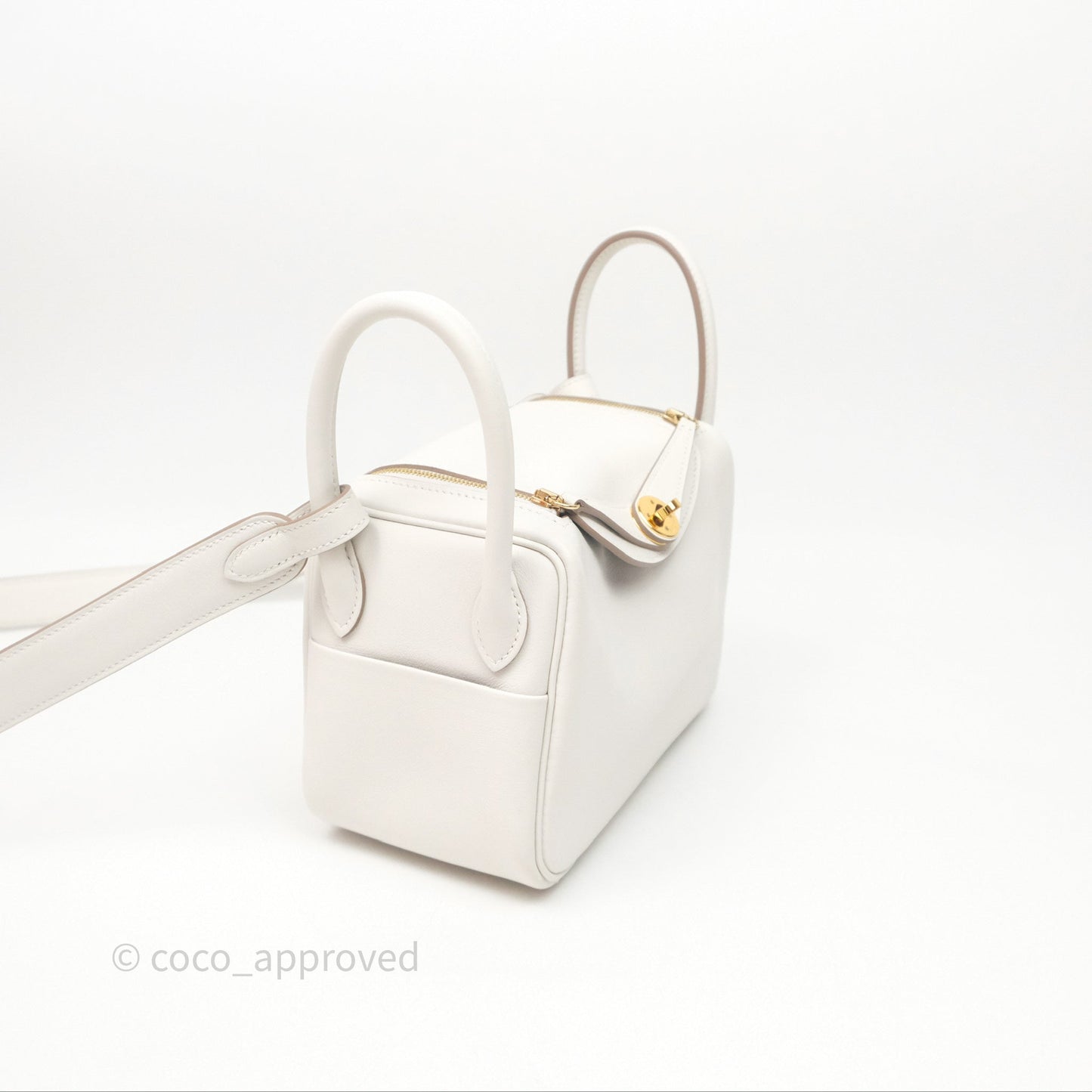Hermès Mini Lindy 20 Gris Pale M4/ Gris Meyer 0L Swift Gold Hardware