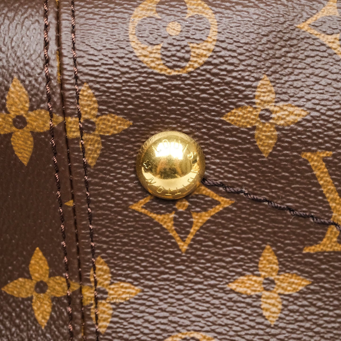 Louis Vuitton Artsy Monogram MM