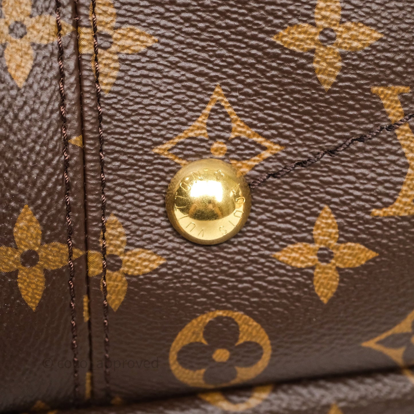 Louis Vuitton Artsy Monogram MM
