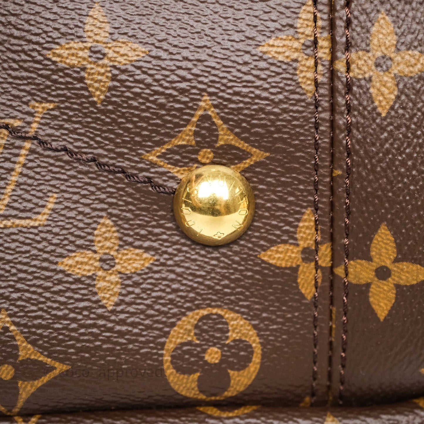 Louis Vuitton Artsy Monogram MM