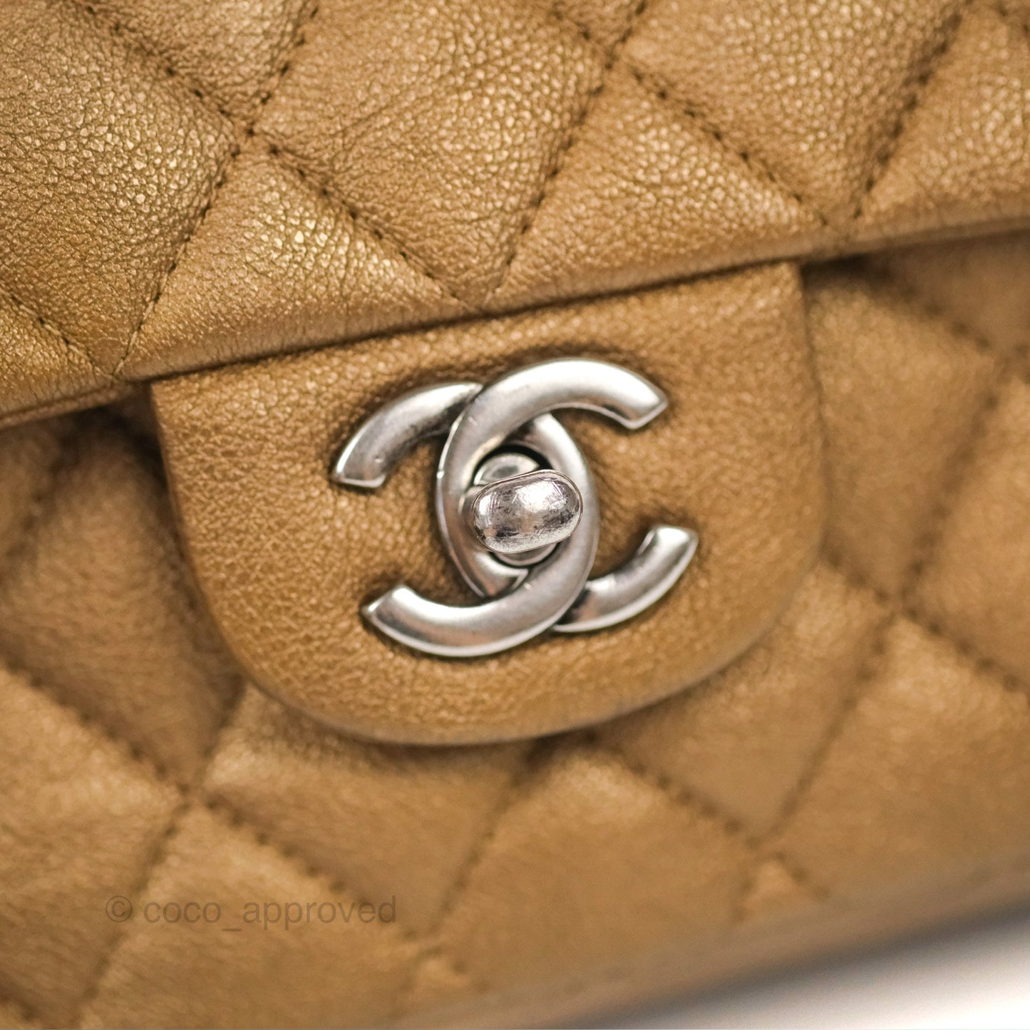 Chanel Classic M/L Medium Flap Quilted Metallic Gold Grained Calfskin Ruthenium Hardware