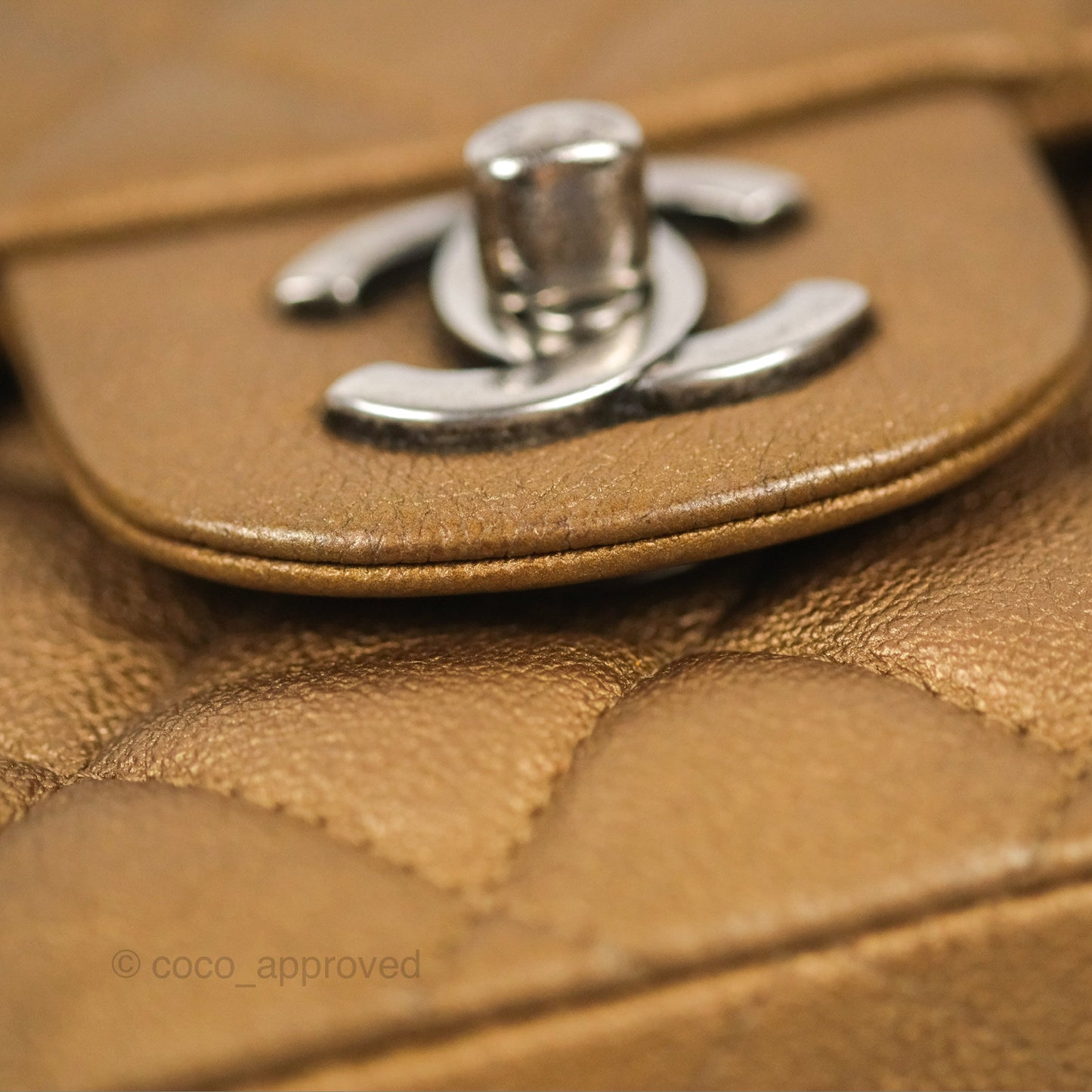 Chanel Classic M/L Medium Flap Quilted Metallic Gold Grained Calfskin Ruthenium Hardware