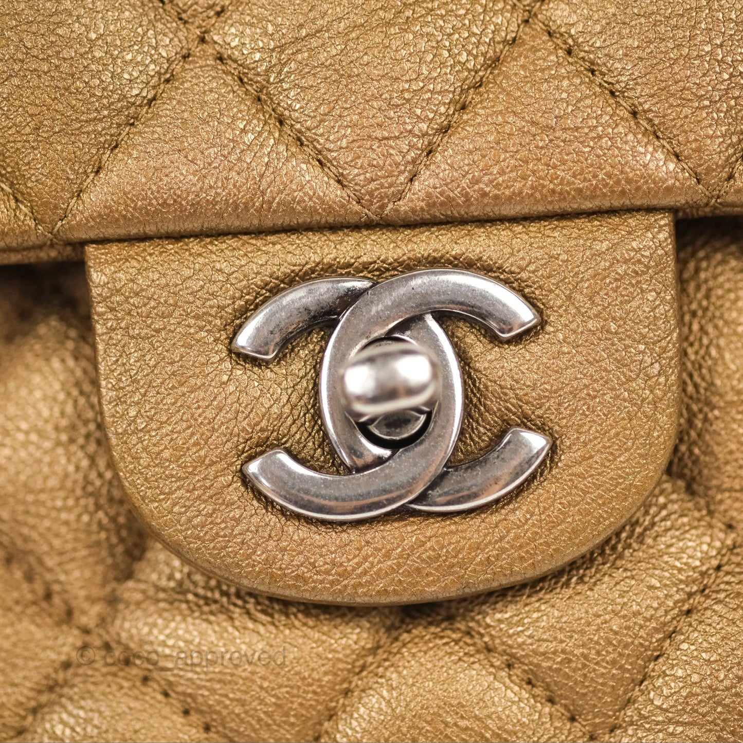 Chanel Classic M/L Medium Flap Quilted Metallic Gold Grained Calfskin Ruthenium Hardware