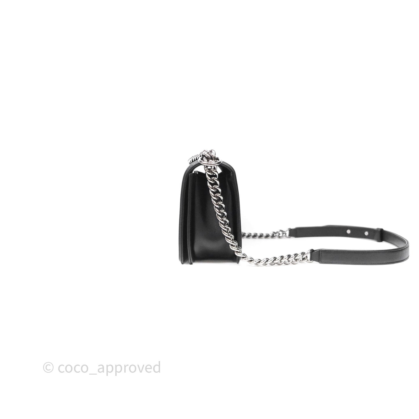 Chanel Medium Boy Chevron Black Calfskin Silver Hardware