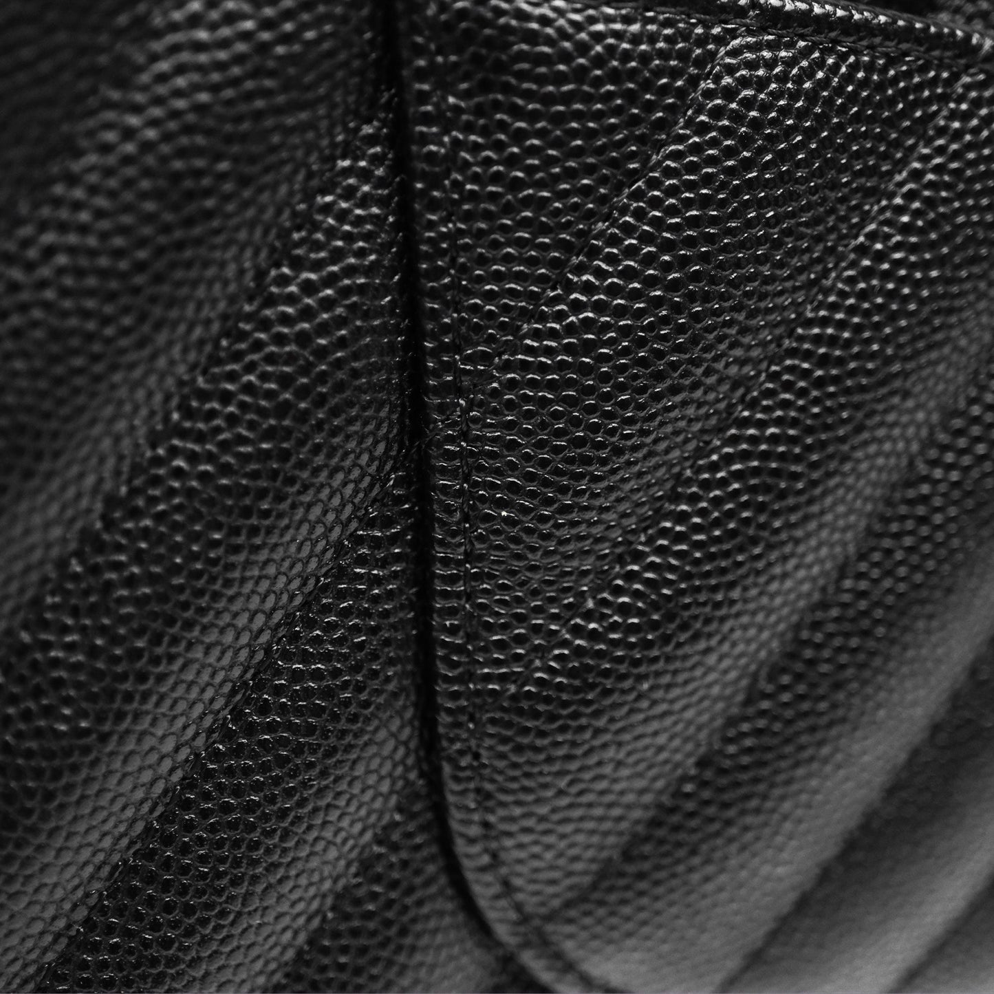 Chanel Classic M/L Medium Flap Chevron Black Caviar Gold Hardware