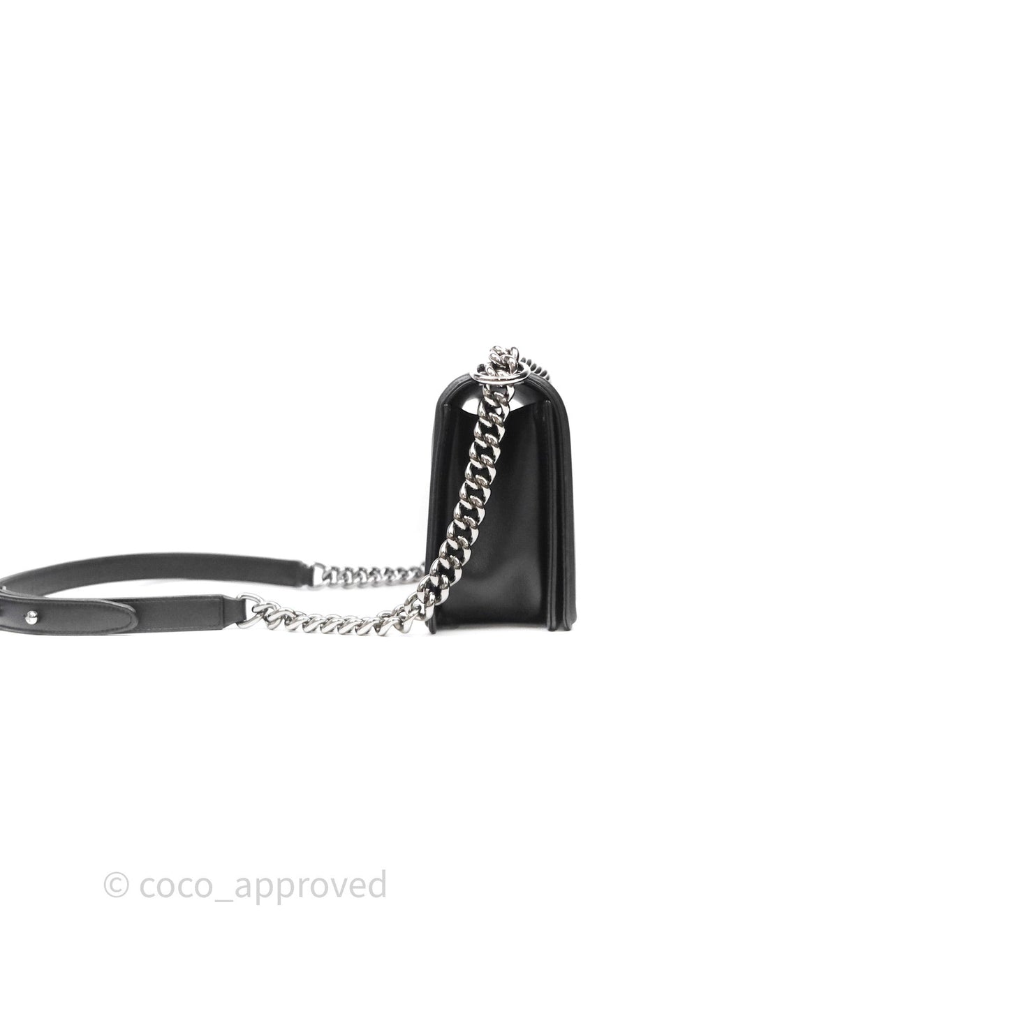Chanel Medium Boy Chevron Black Calfskin Silver Hardware