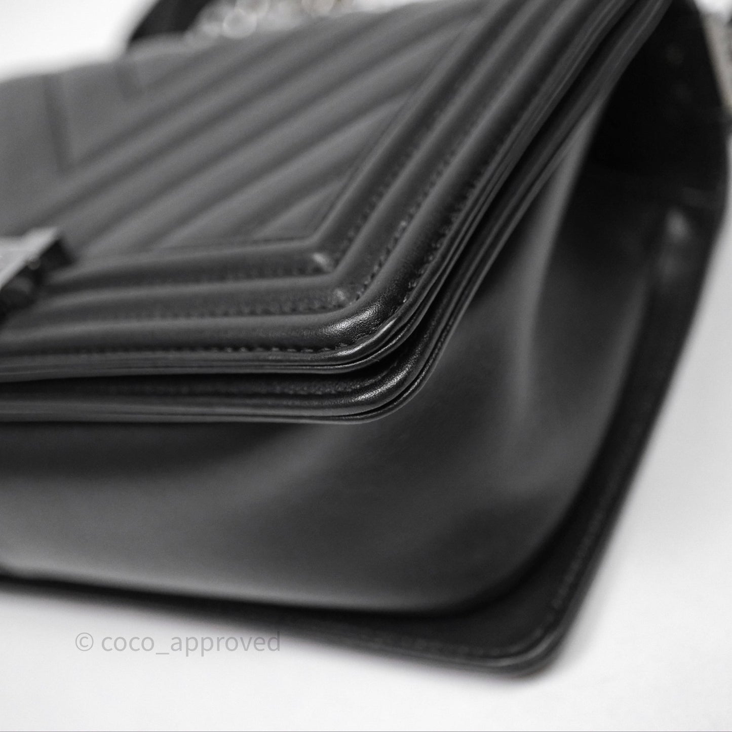 Chanel Medium Boy Chevron Black Calfskin Silver Hardware
